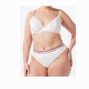 NWT Savage x Fenty Bra & Panties
